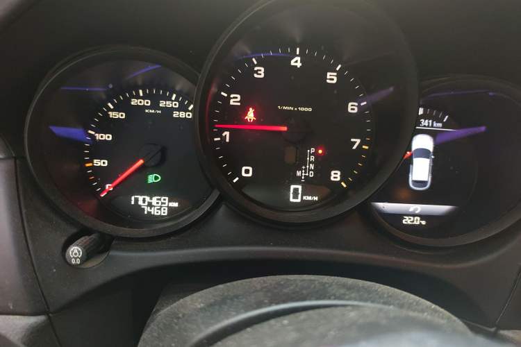 Used Porsche Macan 2014 Macan 2.0T Instrument Cluster