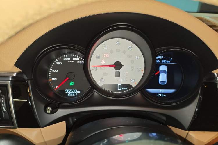 Used Porsche Macan 2014 Macan S 3.0T Instrument Cluster