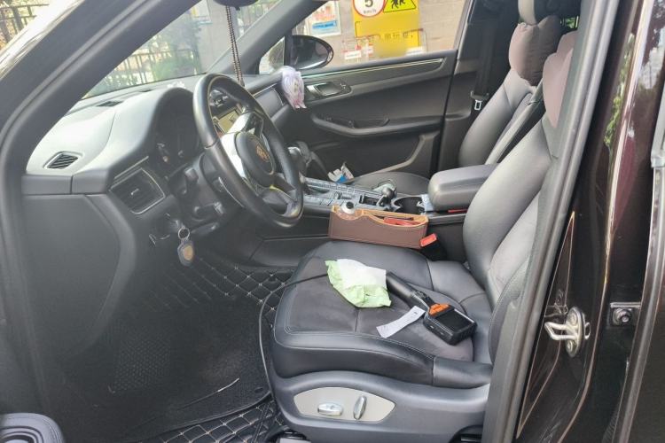 Used Porsche Macan 2014 Macan 2.0T Left Front Seat