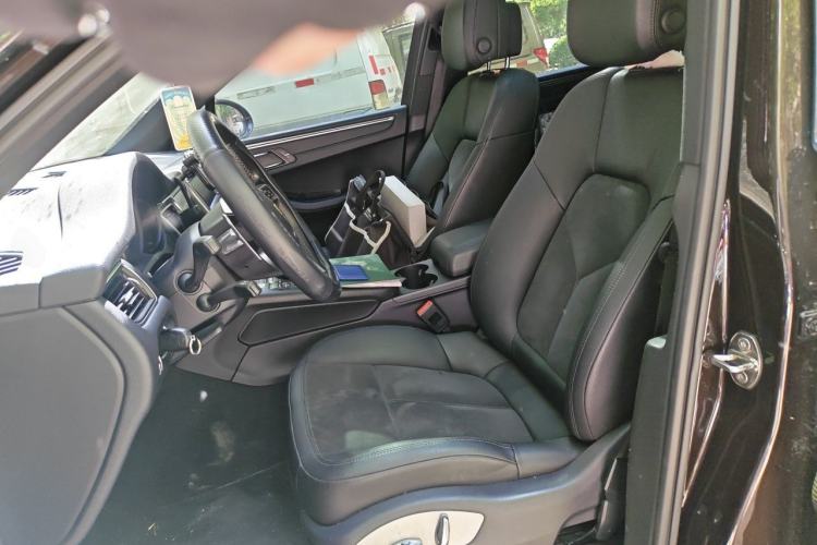 Used Porsche Macan 2014 Macan 2.0T Left Front Seat