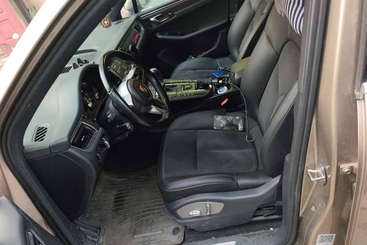 Used Porsche Macan 2014 Macan 2.0T Left Front Seat