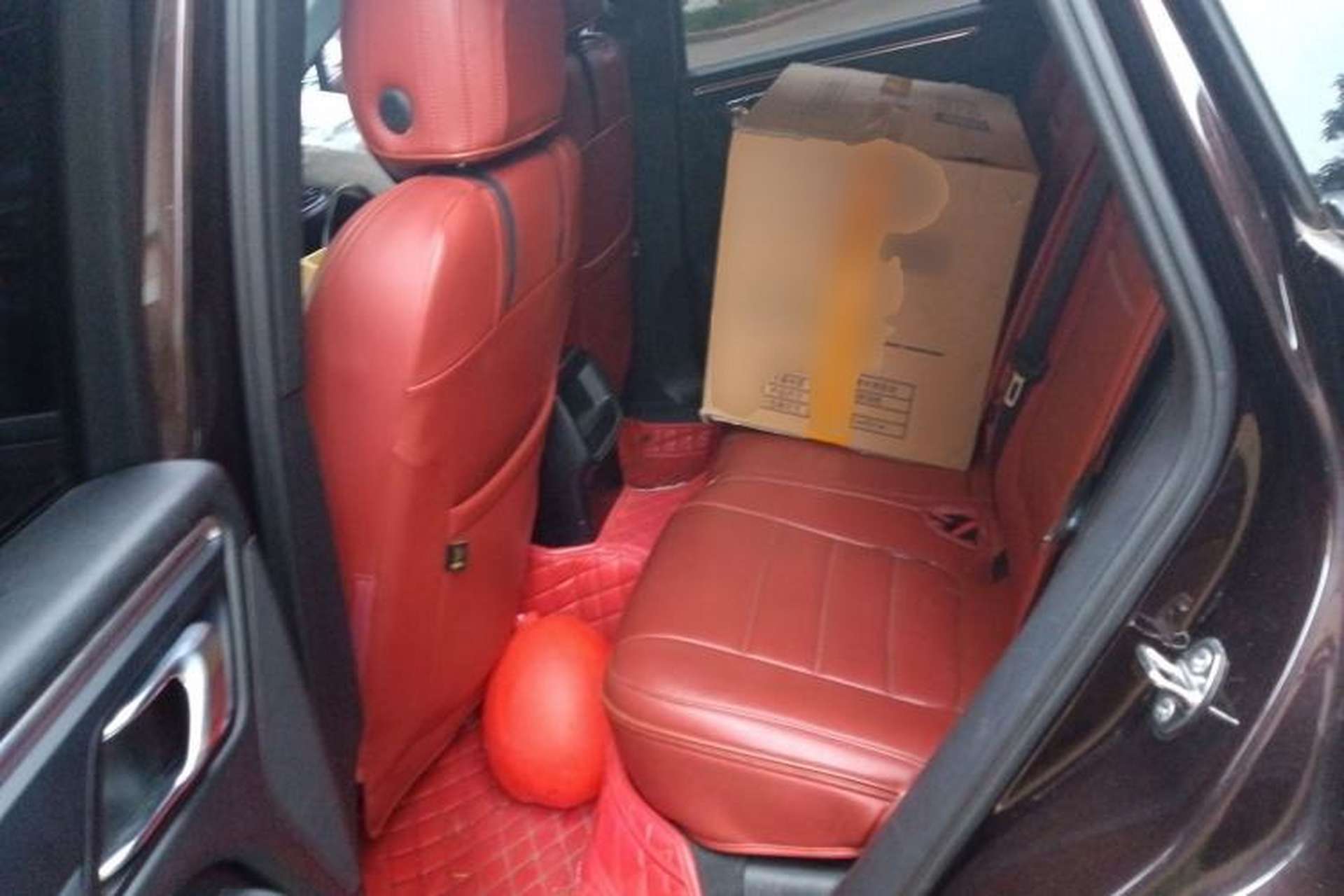 Used Porsche Macan 2014 Macan 2.0T Left Rear Seat