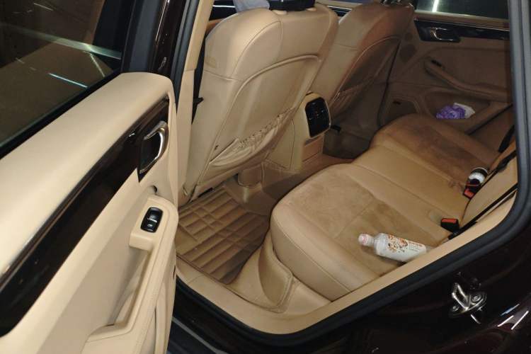 Used Porsche Macan 2014 Macan S 3.0T Left Rear Seat