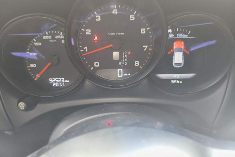 Used Porsche Macan 2014 Macan 2.0T Odometer Close Up