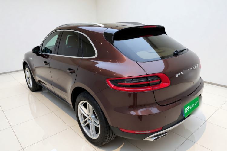 Used Porsche Macan 2014 Macan 2.0T Rear Left 45 Deg