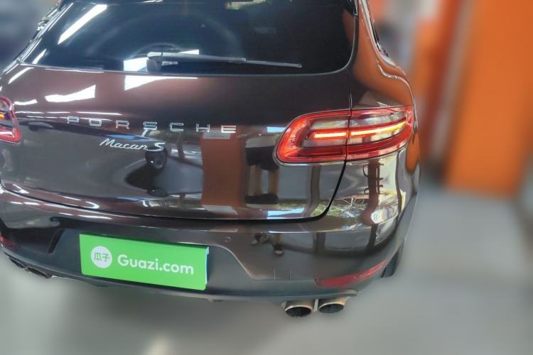 Used Porsche Macan 2014 Macan 2.0T Rear Right 45 Deg