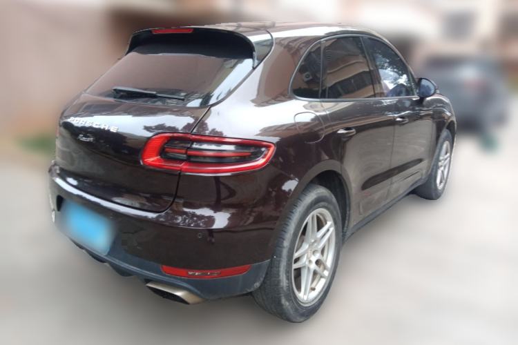 Used Porsche Macan 2014 Macan 2.0T Rear Right 45 Deg