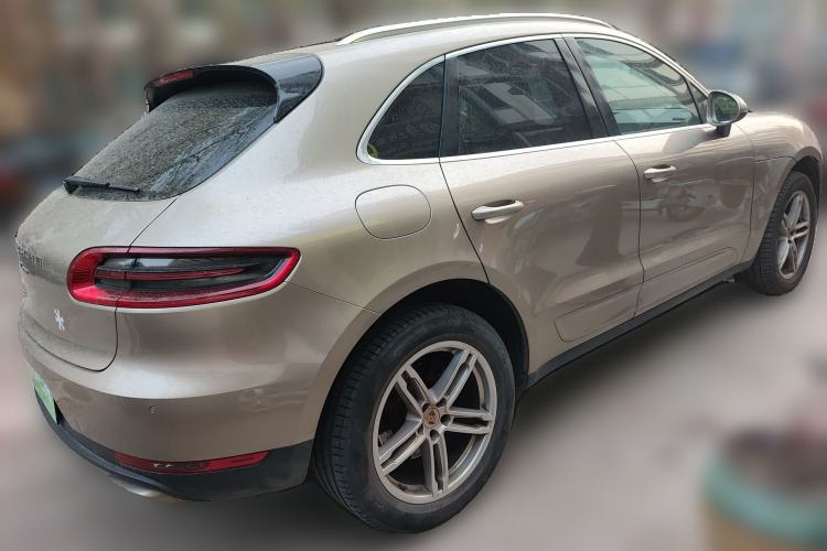 Used Porsche Macan 2014 Macan 2.0T Rear Right 45 Deg