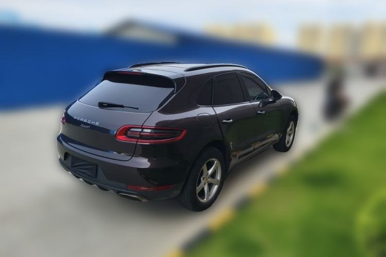 Used Porsche Macan 2014 Macan 2.0T Rear Right 45 Deg