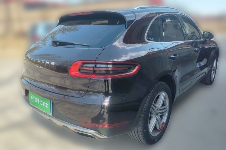 Used Porsche Macan 2014 Macan 2.0T Rear Right 45 Deg