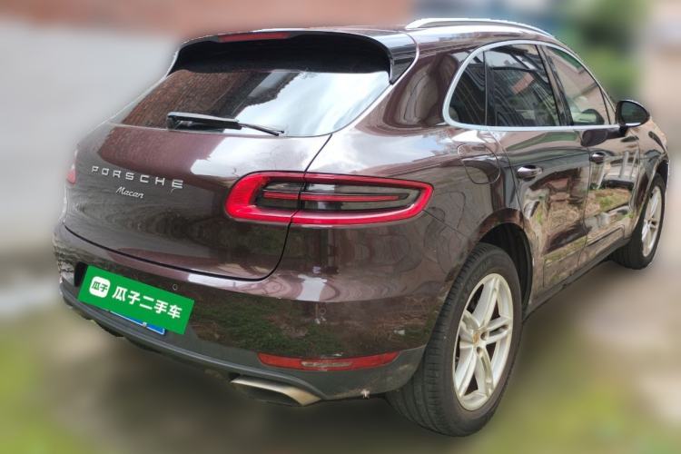 Used Porsche Macan 2014 Macan 2.0T Rear Right 45 Deg