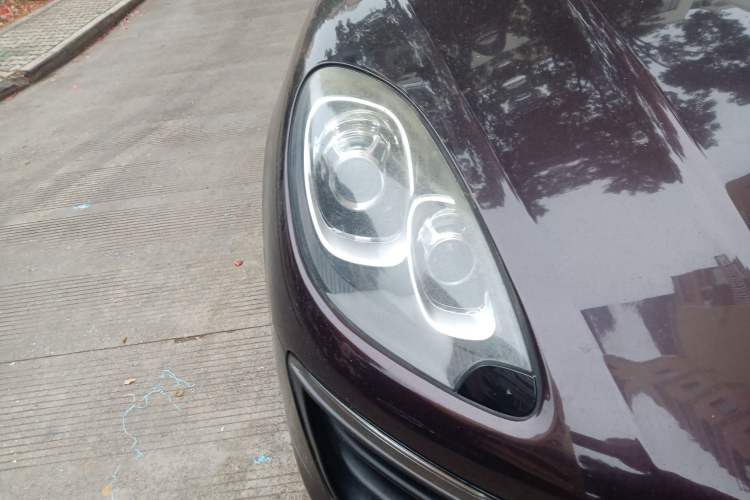 Used Porsche Macan 2014 Macan 2.0T Right Front Headlight