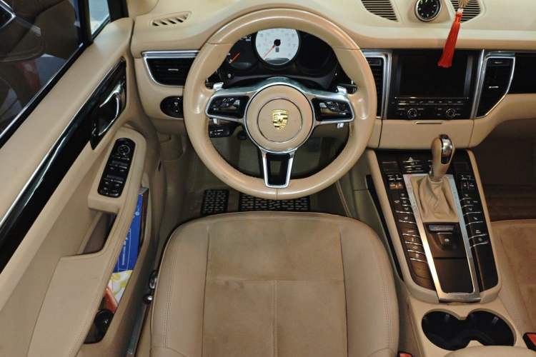 Used Porsche Macan 2014 Macan S 3.0T Steering Wheel