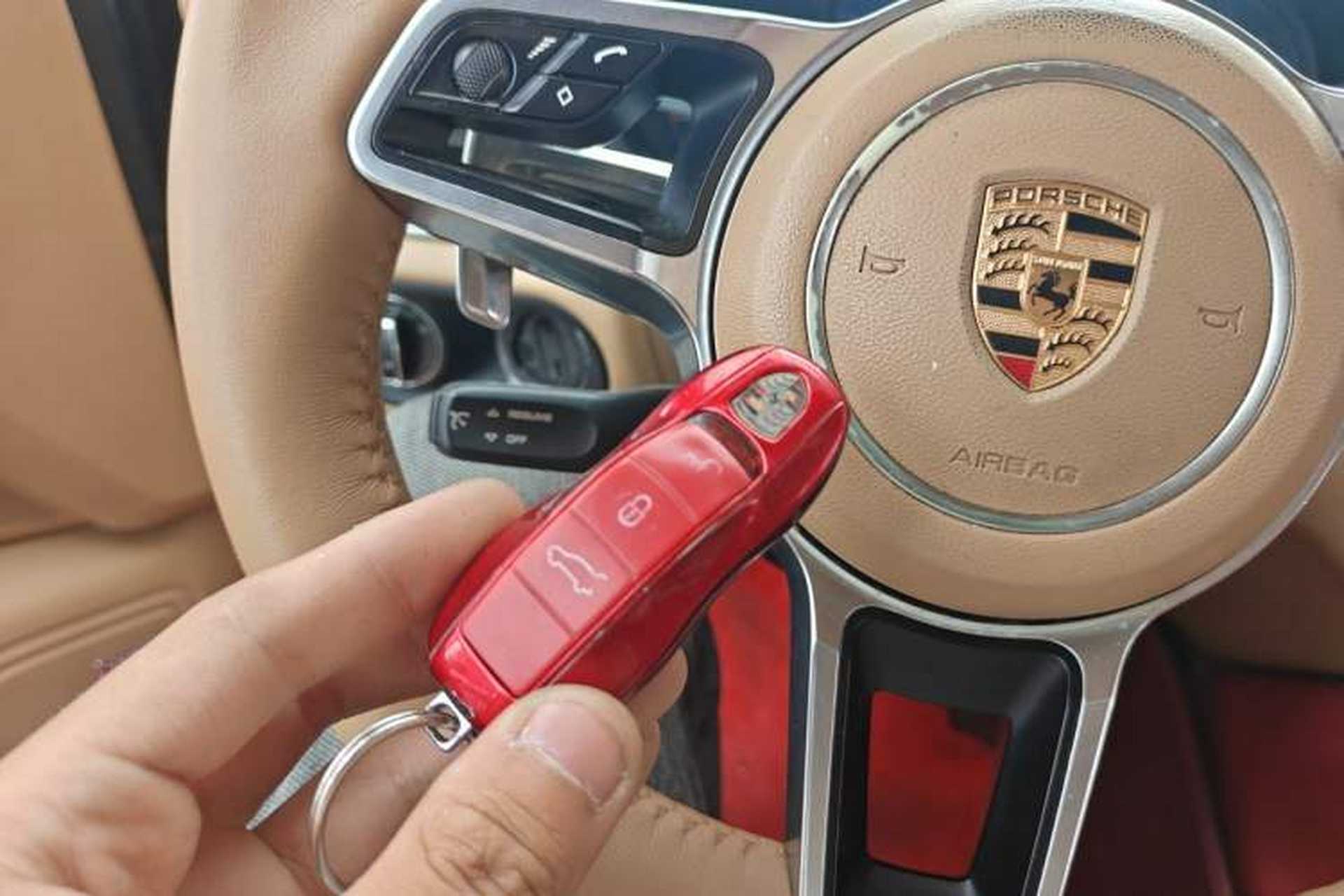 Used Porsche Macan 2014 Macan 2.0T Vehicle Key