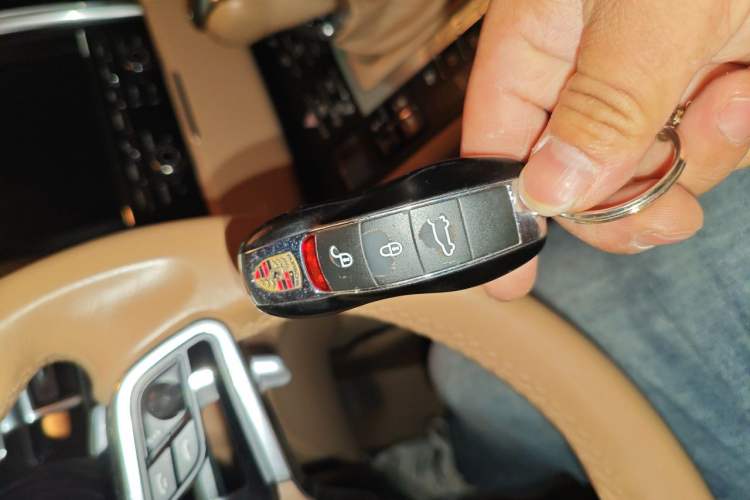 Used Porsche Macan 2014 Macan S 3.0T Vehicle Key