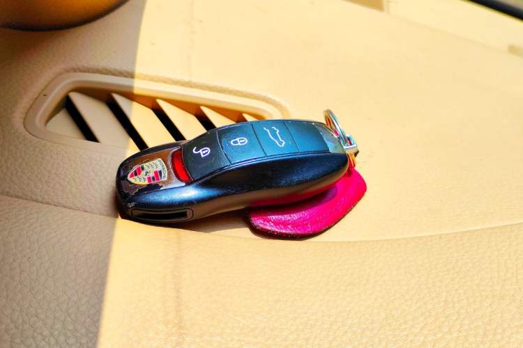 Used Porsche Macan 2014 Macan 2.0T Vehicle Key