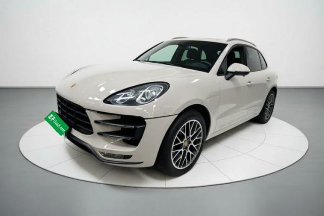 Porsche Macan 2014 Macan Turbo 3.6T с пробегом
