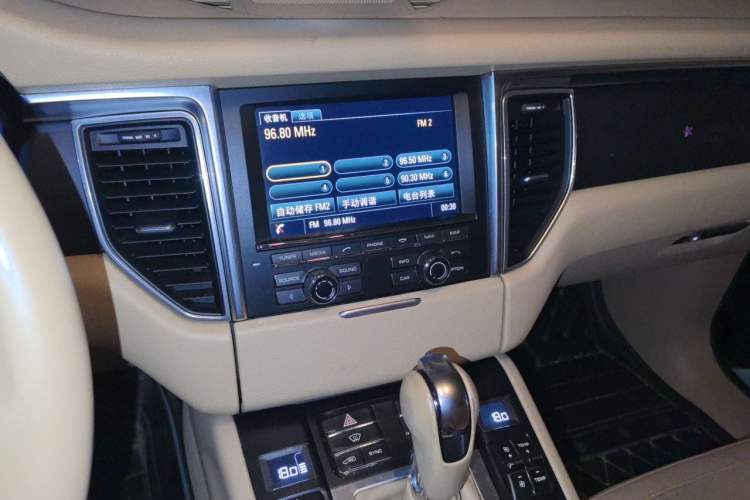 Used Porsche Macan 2014 Macan 2.0T Audio And AC Panel