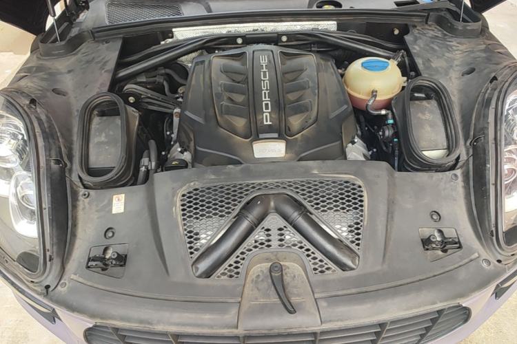 Used Porsche Macan 2014 Macan S 3.0T Engine Bay