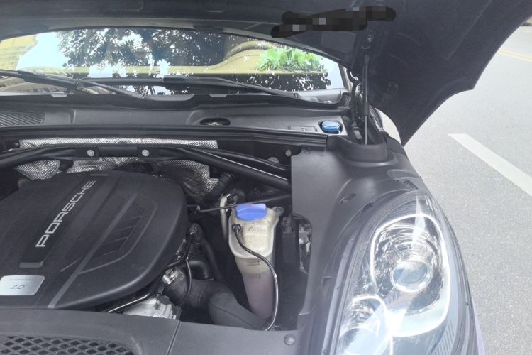 Used Porsche Macan 2014 Macan 2.0T Engine Bay Left