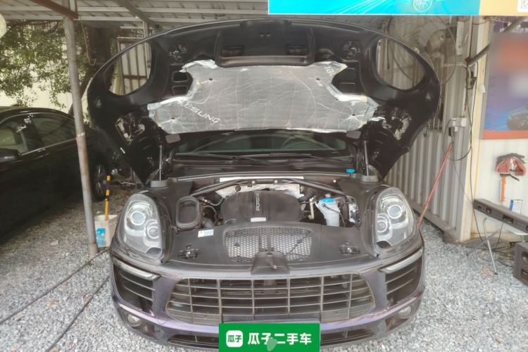 Used Porsche Macan 2014 Macan 2.0T Engine Bay