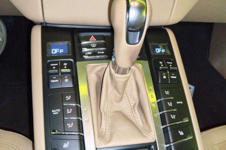 Used Porsche Macan 2014 Macan 2.0T Gear Lever