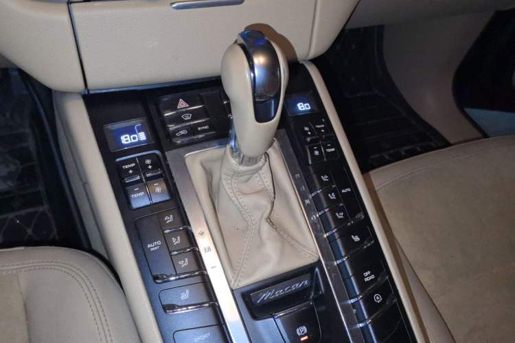 Used Porsche Macan 2014 Macan 2.0T Gear Lever