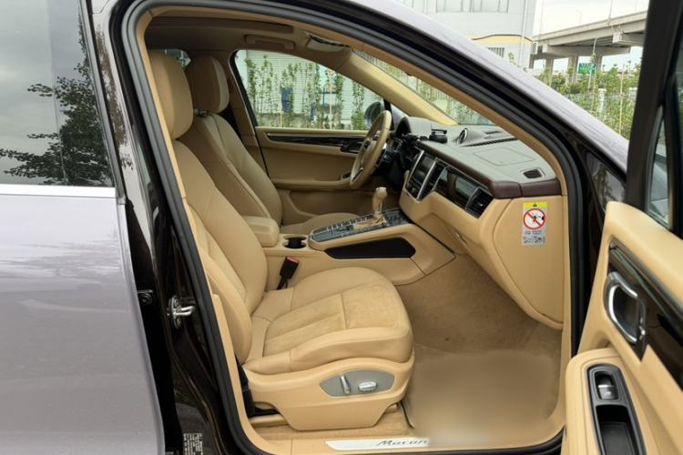 Used Porsche Macan 2014 Macan S 3.0T Interior 12