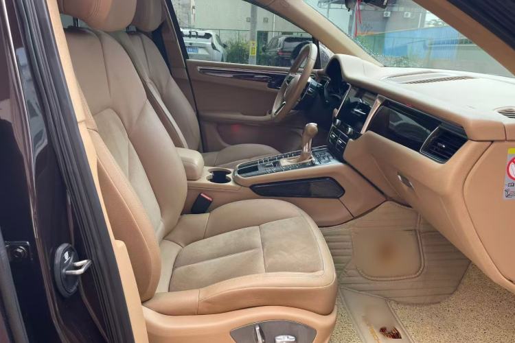 Used Porsche Macan 2014 Macan 2.0T Interior 2