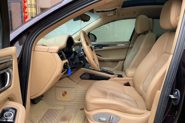 Used Porsche Macan 2014 Macan 2.0T Interior 5