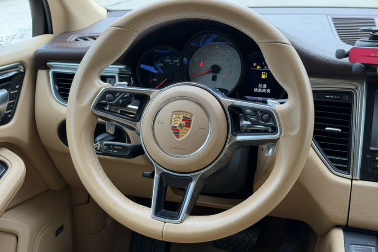 Used Porsche Macan 2014 Macan S 3.0T Interior 6