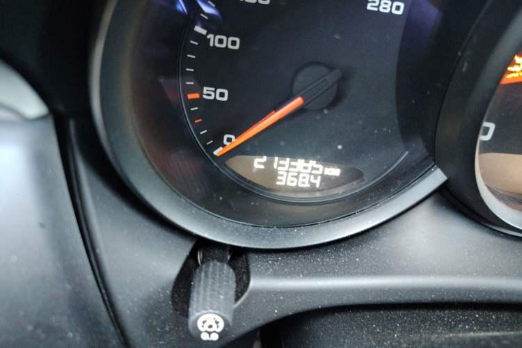 Used Porsche Macan 2014 Macan 2.0T Odometer Close Up