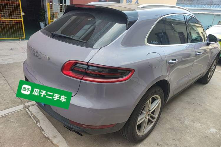 Used Porsche Macan 2014 Macan S 3.0T Rear Right 45 Deg
