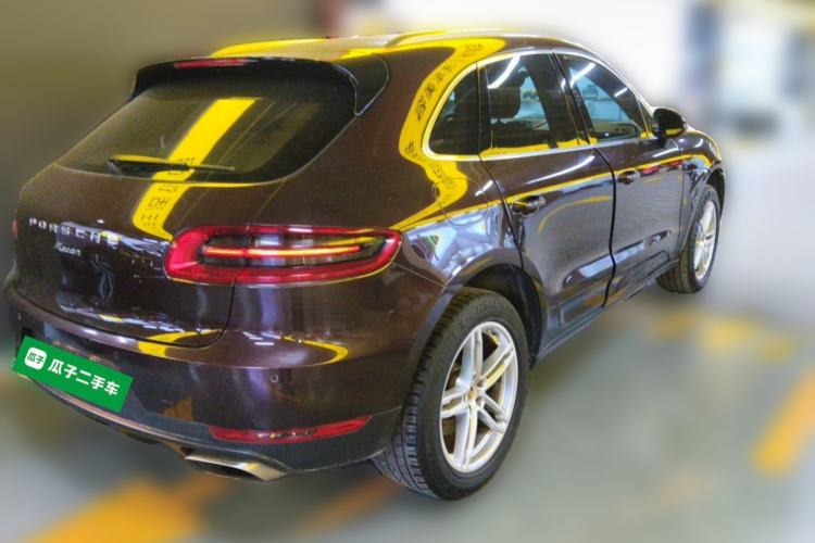 Used Porsche Macan 2014 Macan 2.0T Rear Right 45 Deg