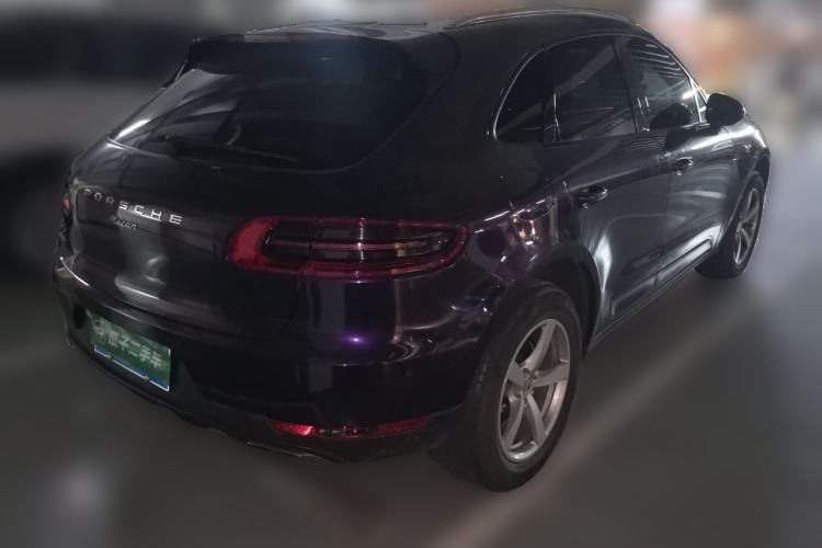 Used Porsche Macan 2014 Macan 2.0T Rear Right 45 Deg