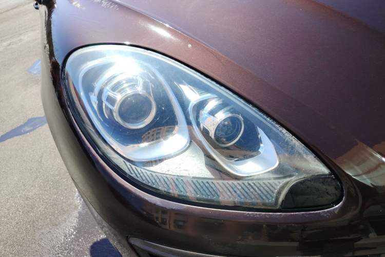 Used Porsche Macan 2014 Macan 2.0T Right Front Headlight