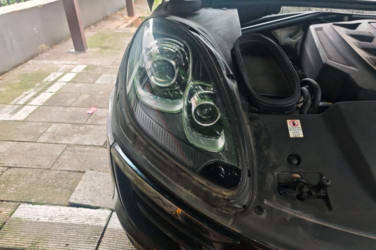 Used Porsche Macan 2014 Macan S 3.0T Right Front Headlight