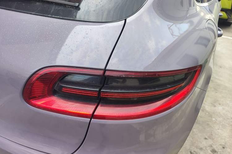 Used Porsche Macan 2014 Macan S 3.0T Right Rear Taillight