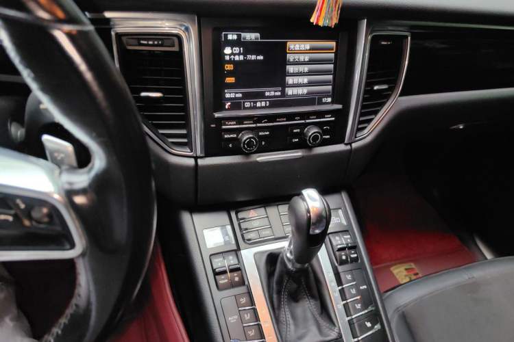 Used Porsche Macan 2014 Macan S 3.0T Audio And AC Panel