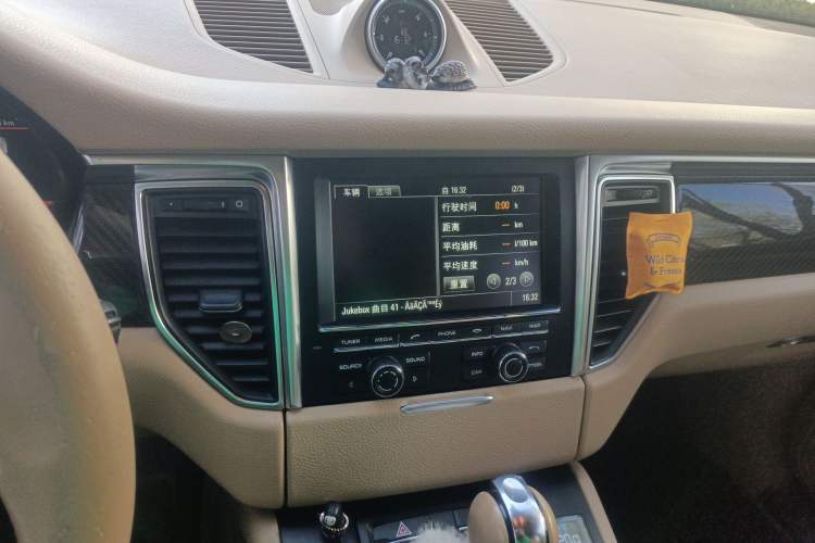 Used Porsche Macan 2014 Macan 2.0T Audio And AC Panel