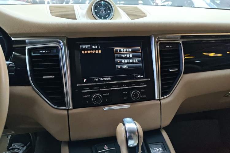 Used Porsche Macan 2014 Macan S 3.0T Audio And AC Panel