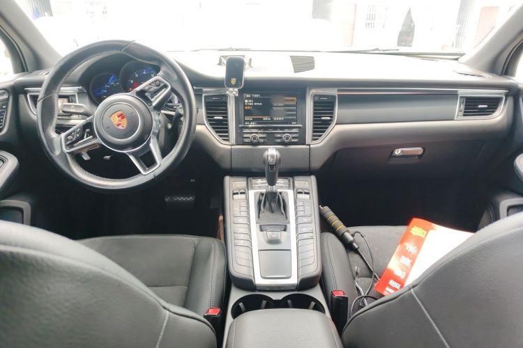 Used Porsche Macan 2014 Macan 2.0T Center Console