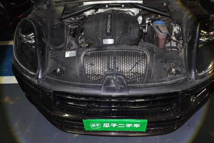 Used Porsche Macan 2014 Macan 2.0T Engine Bay