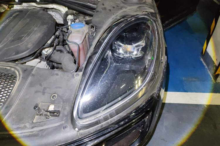 Used Porsche Macan 2014 Macan 2.0T Engine Bay Left