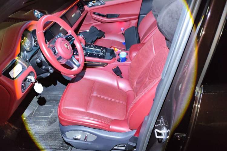 Used Porsche Macan 2014 Macan 2.0T Left Front Seat