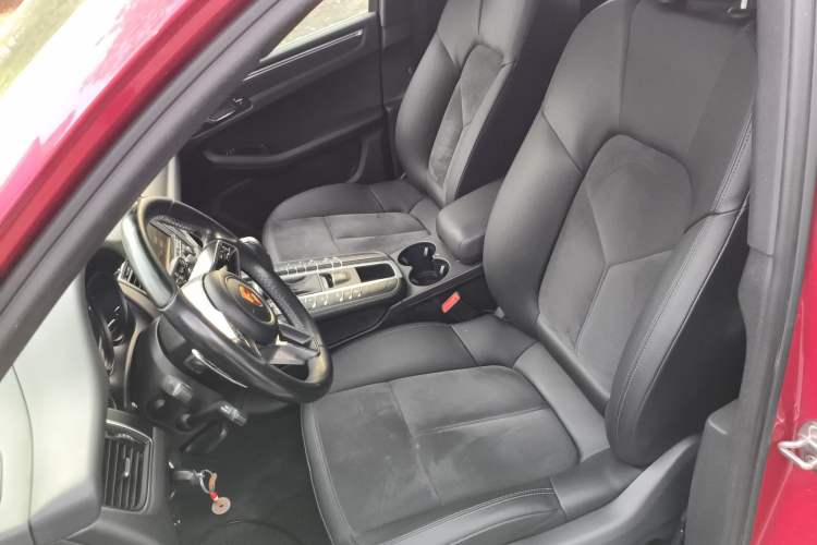 Used Porsche Macan 2014 Macan 2.0T Left Front Seat