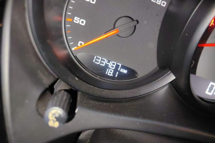 Used Porsche Macan 2014 Macan S 3.0T Odometer Close Up