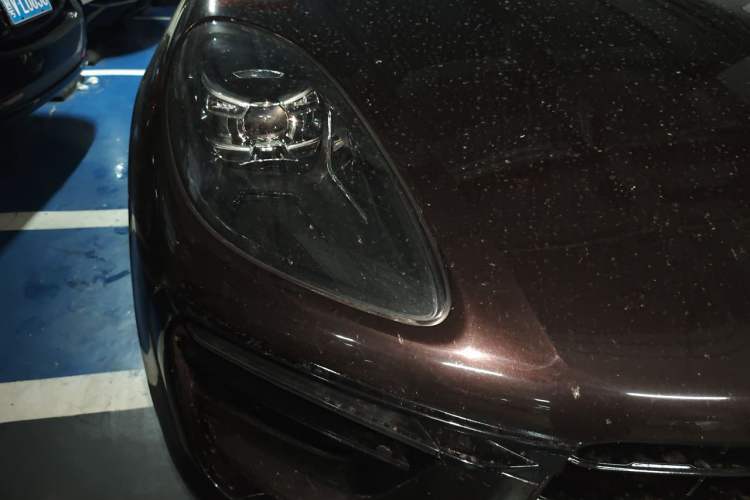 Used Porsche Macan 2014 Macan 2.0T Right Front Headlight