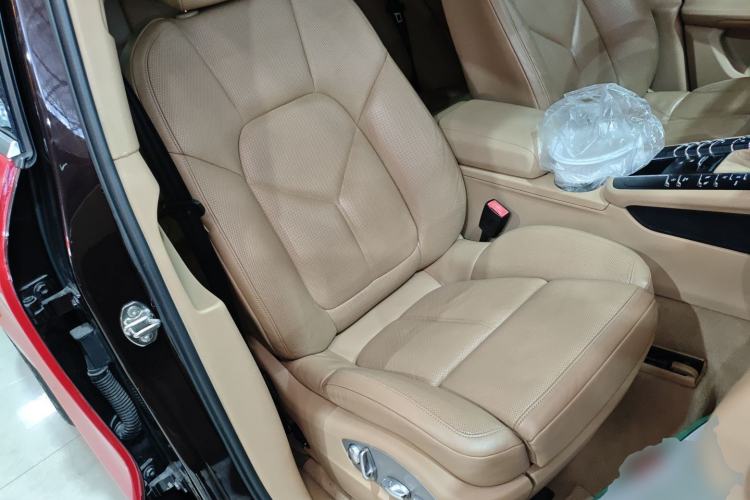 Used Porsche Macan 2014 Macan S 3.0T Right Front Seat