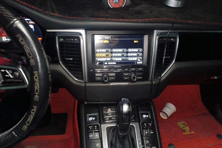 Used Porsche Macan 2014 Macan S 3.0T Audio And AC Panel